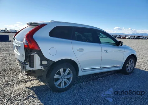 2016 Volvo Xc60 T6 Premier из США, поврежденный, VIN YV449MRK3G2876155